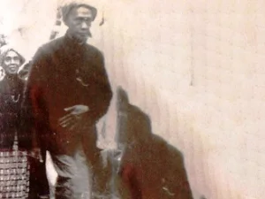 Kisah Mbah Dalhar Bikin Bambu Runcing Terbang Layaknya Senapan