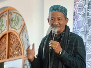 KH Agoes Ali: Banyak Lidah Fasih tapi Berhati Lalai