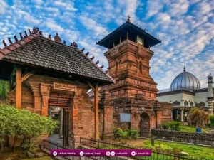 Ziarah di Makam KH.R Asnawi, Muassis NU dari Kudus