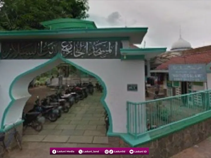 Ziarah di Makam KH. Yasin Jekulo, Sang Mujiz Dalailul Al-Khoirot