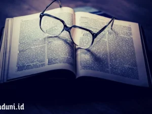 Kecerdasan, Ilmu dan Akhlak. Apa hubungannya?