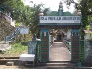 Wisata Ziarah dan Ngalap Berkah di Makam Syech Maulana Malik Ibrahim Maghribi Boyolali