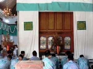 Ziarah ke Makam Mbah Ahmad Mutamakkin, Ini Tata Cara yang Perlu Dilakukan