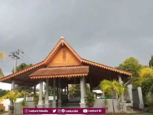 Ziarah di Makam Datuk Ibrahim Bauzir, Penyebar Agama Islam Banyuwangi dan Pulau Bali