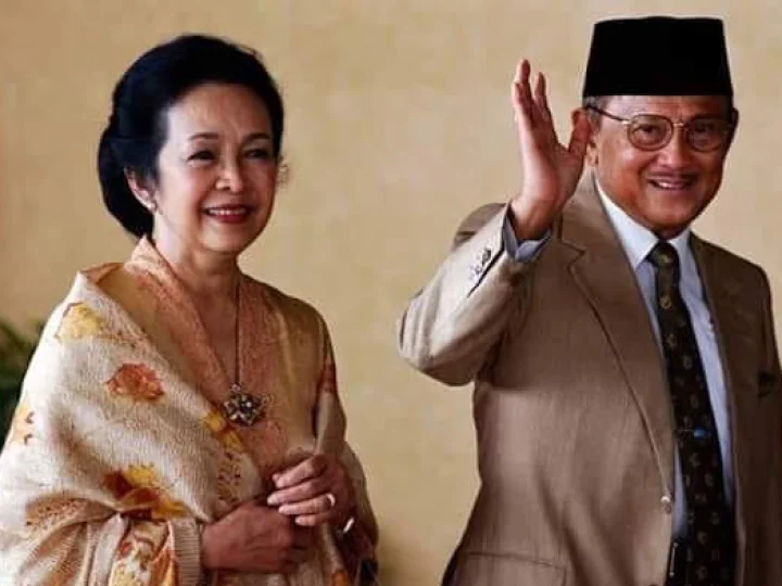 Pecinta Sejati Itu Kini Berpulang Temui Kekasihnya di Keabadian