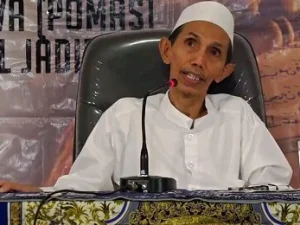 Kenangan KH. Zuhri Zaini tentang Sosok Almarhum B.J. Habibie
