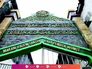 Ziarah di Makam Raden Santri, Pendakwah Islam dari Gresik