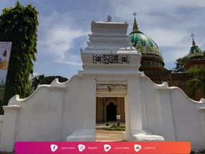 Ziarah di Makam Sunan Bejagung Lor, Penyebar Agama Islam Pertama di Tuban