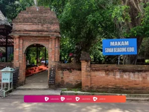 Ziarah di Makam Sunan Bejagung Kidul, Putra Raja yang Mualaf