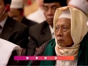 Biografi KH. Mudhoffar Fathurrahman Jepara