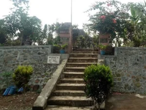 Lintas Ziarah dan Berdoa di Makam Pangeran Benowo Jombang