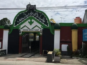 Lintas Ziarah dan Berdo'a di Makam Syekh Yusuf Gowa