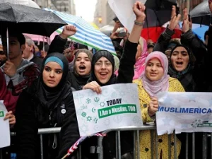 Ribuan Wanita di Inggris Kini Berlomba Jadi Muallaf, Ini Alasannya
