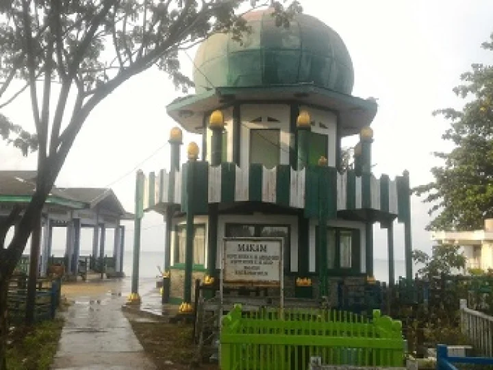 Wisata Ziarah dan Bertawassul di Makam Syekh H. M. Arsyad Pagatan bin Mufti Syekh H. M. As’ad Al-Banjari