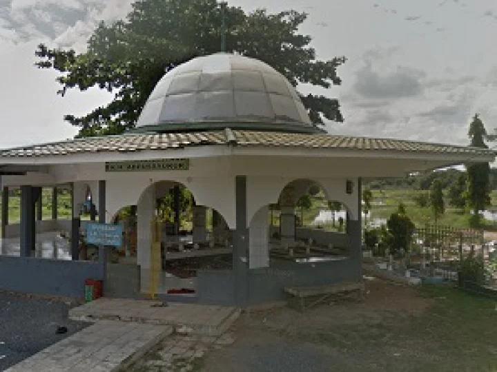 Lintas Ziarah dan Bertawassul di Makam KH. Anang Sya'rani Arief Banjarmasin