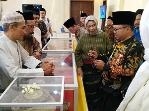 Pesantren Lirboyo Gelar Pameran Pusaka dan Kitab Kuno