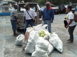 Bentuk Solidaritas, Warga Jayawija Salurkan Bantuan untuk Wamena