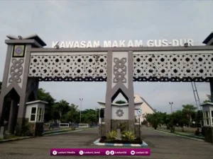 Safari Ziarah dan Bertawassul di Makam Gus Dur di Jombang