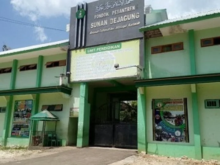 Pesantren Sunan Bejagung Tuban