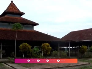 Ziarah di Makam Gus Miek di Kediri, Pencipta Dzikrul Ghofilin