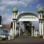 Pesantren Hidayatul Mubtadien Lirboyo Kediri