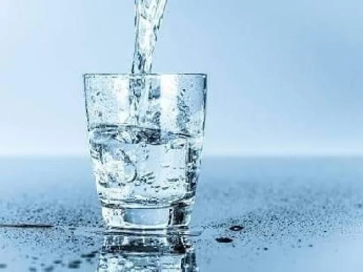 Manfaat Minum air Putih untuk Kesehatan Tubuh