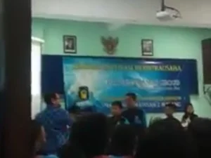 Viral, Motivator Tampar Siswa SMK Saat Seminar Motivasi Berwirausaha