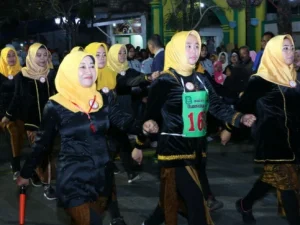 Gerak Jalan Tradisional untuk Memeriahkan Hari Jadi Sumenep ke 750