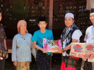 Cara JB9 Peringati HSN dengan Santuni Santri Yatim