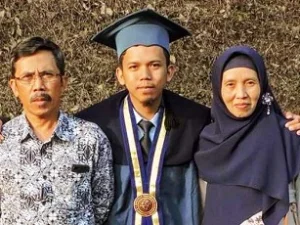 Anak Seorang Sopir Lulus ITB dengan IPK 3,98