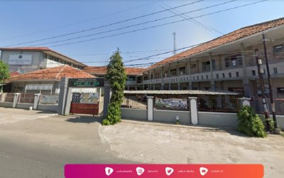 Ziarah di Makam KH. Abdul Halim Leuwimunding, Pelopor Koperasi NU