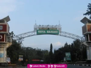 Ziarah di Makam KH. Abdurrohim Citangkolo, Muassis Pesantren Miftahul Huda Al-Azhar Citangkolo