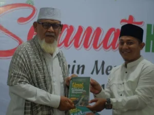 Rayakan Hari Santri Nasional 2019, Rais Syuriah PWNU Aceh Luncurkan Buku
