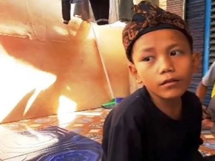 Kisah Bocah SD Menjual Gorengan untuk Penuhi Kebutuhan