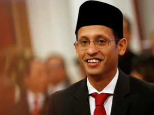 Jokowi Minta Nadiem Rombak Kurikulum Besar-Besaran