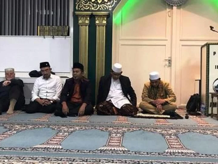 Masjid di Belanda Ini Lestarikan Tahlilan