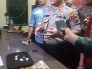 Sepasang Pasutri Ditangkap Saat Antar Nasi Bungkus Isi Sabu ke Tahanan