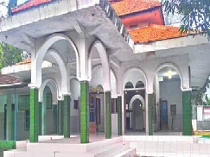 Pesantren Salafiyah Al-Choliliyah Lekok Pasuruan