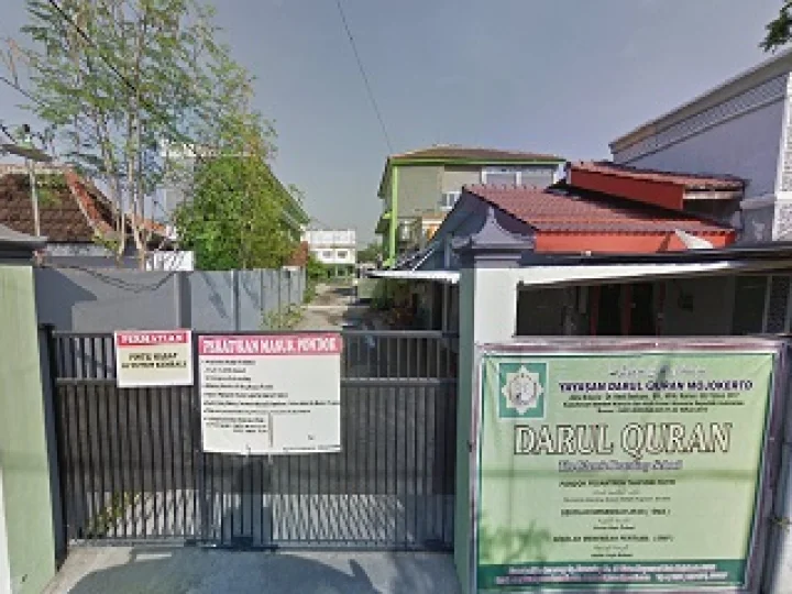 Pesantren Putri Darul Qur'an Mojokerto