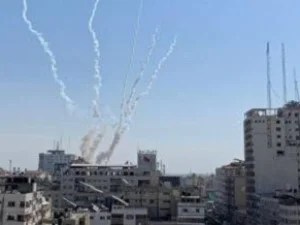 Serangan Udara Israel Tewaskan 18 Warga Palestina