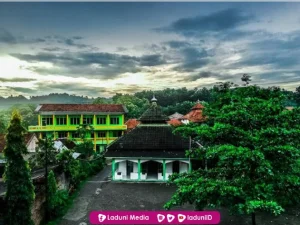 Pesantren Darut Taqwa, Tembalang, Semarang