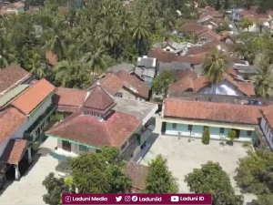 Ziarah di Makam KH. Chasbullah Badawi, Masyayikh Pesantren Al-Ihya Ulumaddin Cilacap