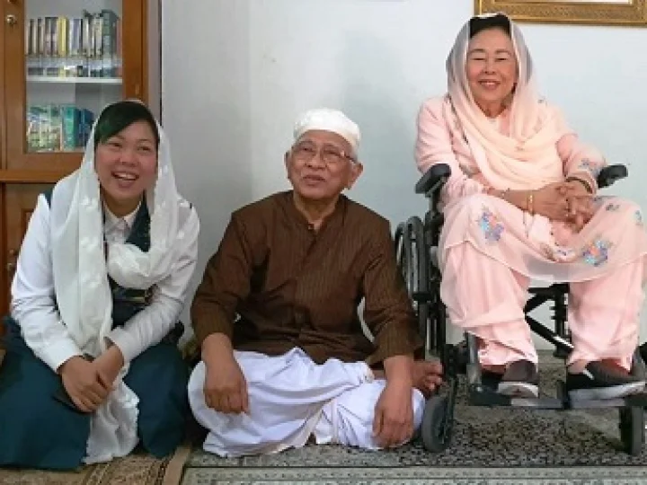 Bicarakan Haul Gus Dur, Shinta Nurriyah Sowani Gus Mus ke Rembang