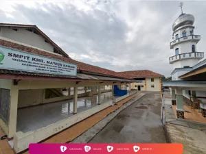 Pesantren Al-Baqiyatussholihat Bekasi