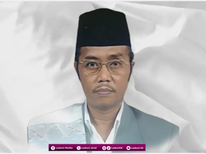 Biografi KH. Abdurrahman Chudlori, Pengasuh Pesantren Asrama Perguruan Islam (API) Magelang