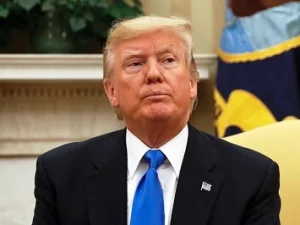 Profesor di AS Tulis Surat untuk Pemakzulan Donald Trump