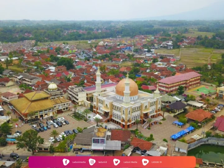 Pesantren Tharekat Idrisiyyah Tasikmalaya