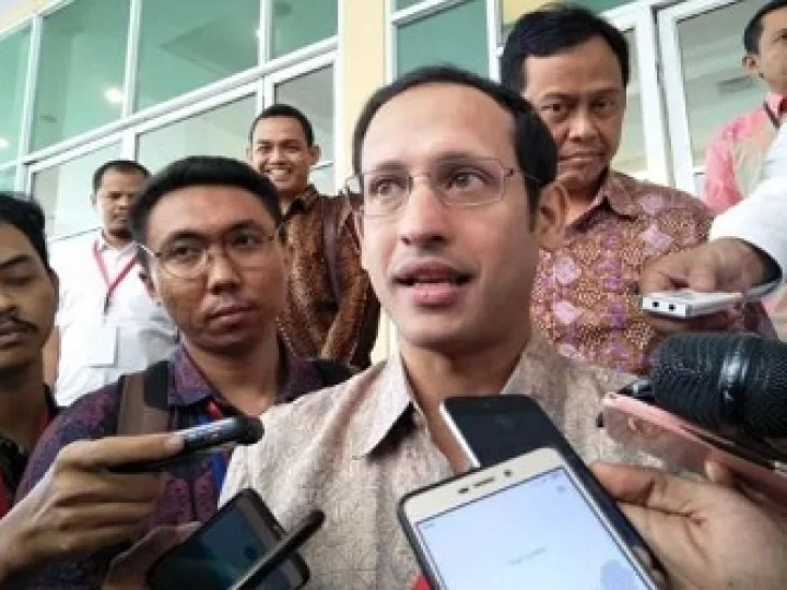 Nadiem: Teknologi Bukan untuk Gantikan Guru