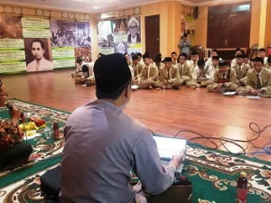 Aswaja NU Center PWNU Jatim Menerima Kunjungan Santri Blokagung Banyuwangi