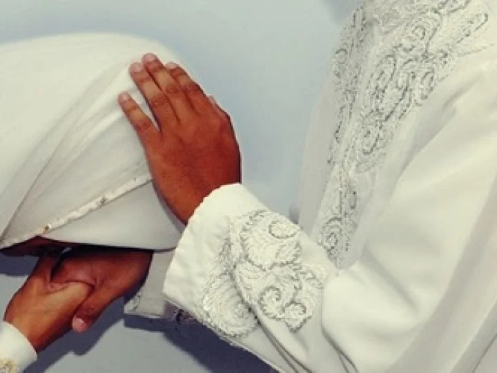 Istri yang Taat pada Suami Akan Diampuni Dosa Orang Tuanya